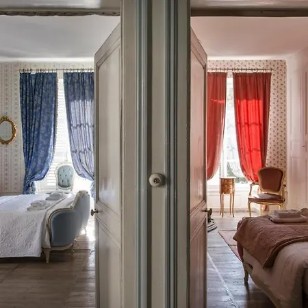 Chateau Sleeps 32 Wifi * Pogny